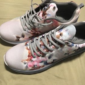 Floral Tennis shoes